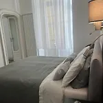 Living With Balcony - Center, Near The Apartamento Como