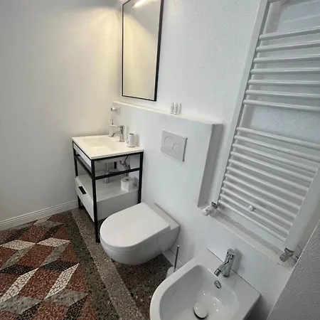Living With Balcony - Center, Near The *