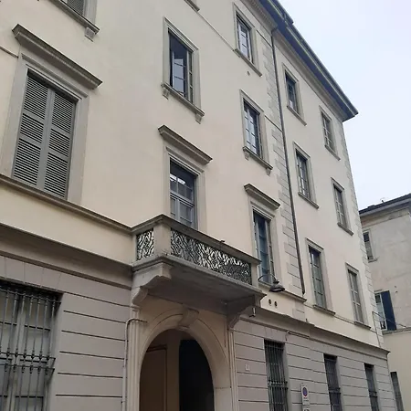 Living With Balcony Apartment Como