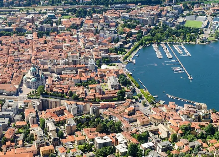 Living With Balcony Apartamento Como